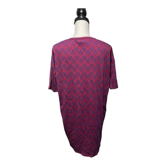 NWT LulaRoe Irma XXS Ostrich Feather Print Women’s Short Sleeve Shirt - Picture 3 of 3